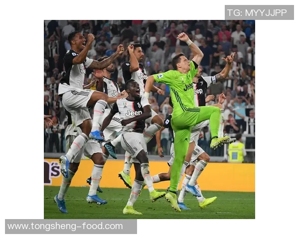 德甲精彩对决尤文图斯与那不勒斯战成平局乌龙球引发全场热烈反响