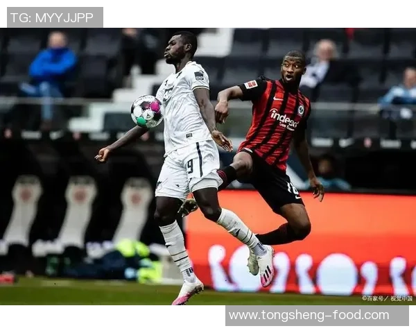 德甲精彩对决利物浦与波尔图战成平局神奇扑救成比赛焦点 德甲精彩对决利物浦与波尔图战成平局神奇扑救成比赛焦点