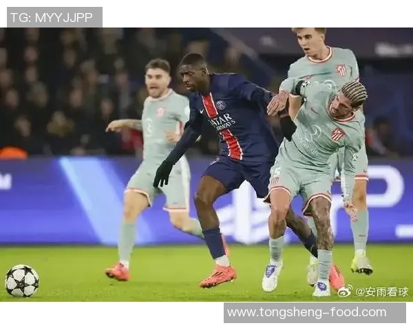 英超焦点战曼城与巴黎圣日耳曼战平乌龙球瞬间引发全场热议