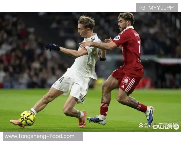 西甲赛场冷门频现多特蒙德逆袭利物浦引发全场震动