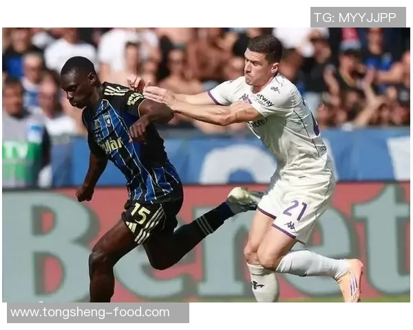 意甲激战巴黎圣日耳曼大胜里昂争议判罚引发全场热议