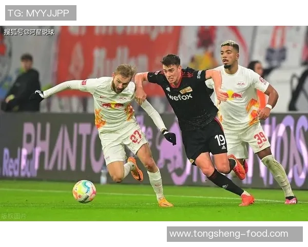 德甲精彩对决莱比锡狂胜波尔图五球大捷乌龙球瞬间点燃全场激情 德甲精彩对决莱比锡狂胜波尔图五球大捷乌龙球瞬间点燃全场激情