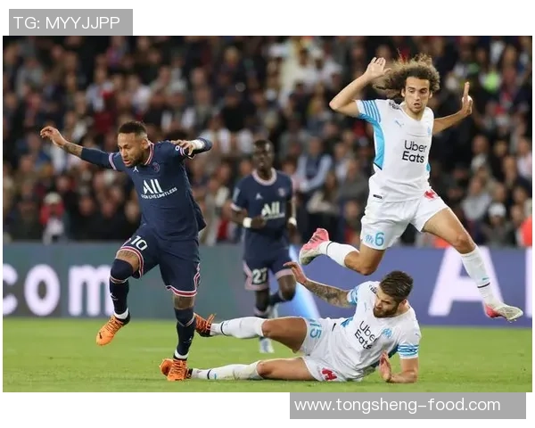 德甲激战：巴黎圣日耳曼狂胜热刺五球引发全场震撼回顾